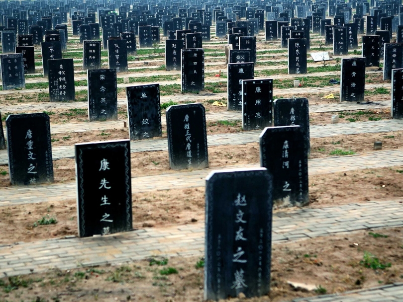 Власти Китая выступают за крематории